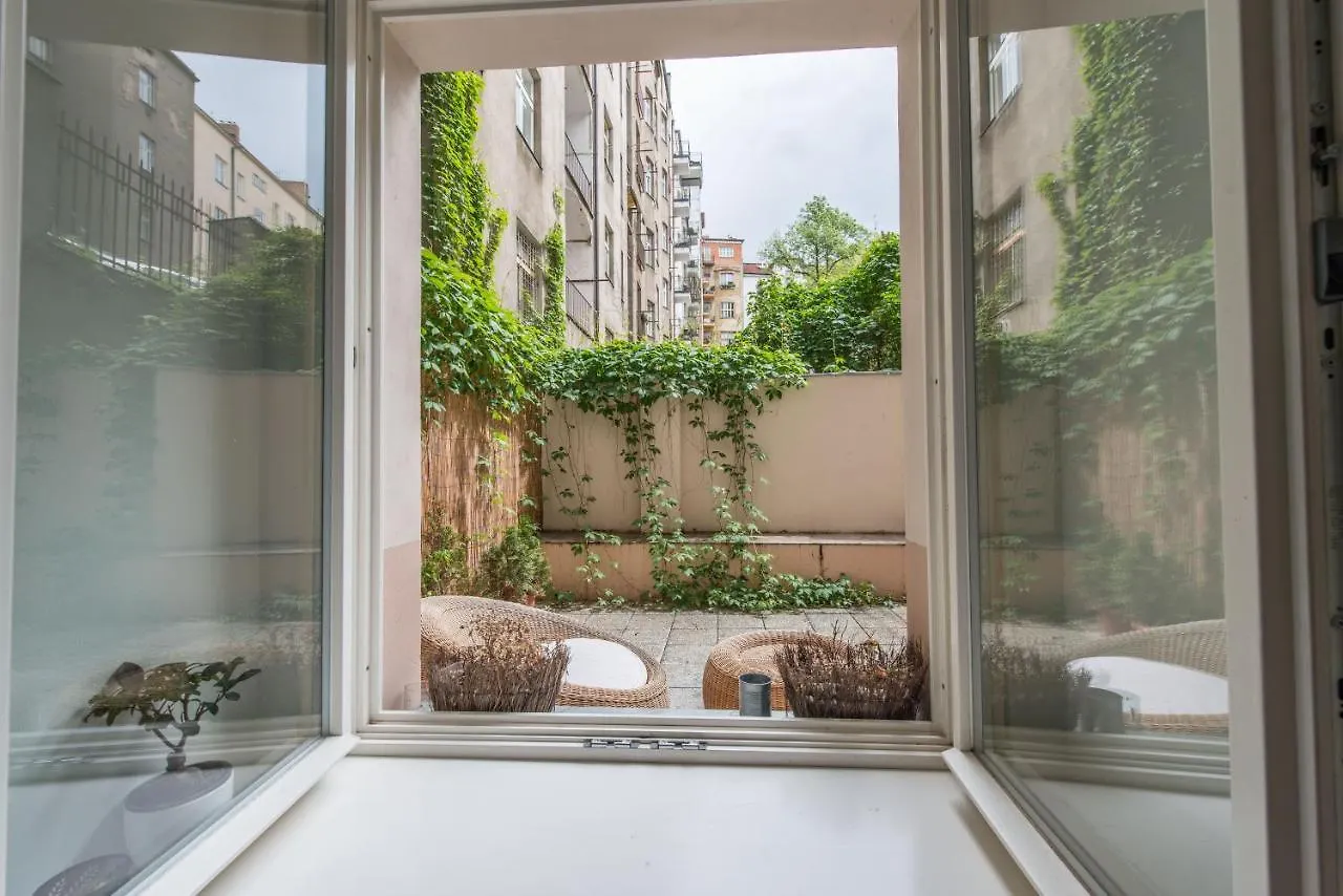 Quiet Apartment In The City Center With Own Terrace Prag