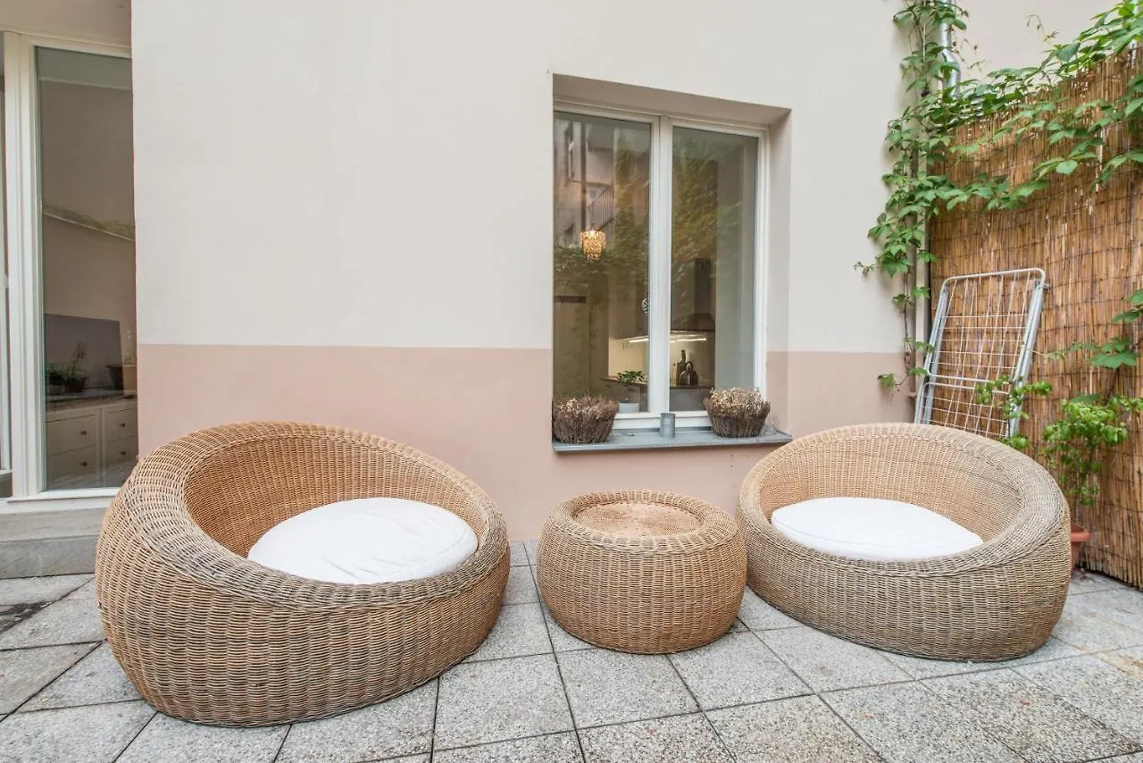 Quiet Apartment In The City Center With Own Terrace Prag